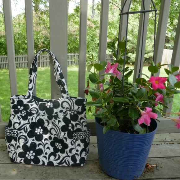 Vera Bradley Handbags - Vera Bradley 🌟XL🌟 Night and Day Tote